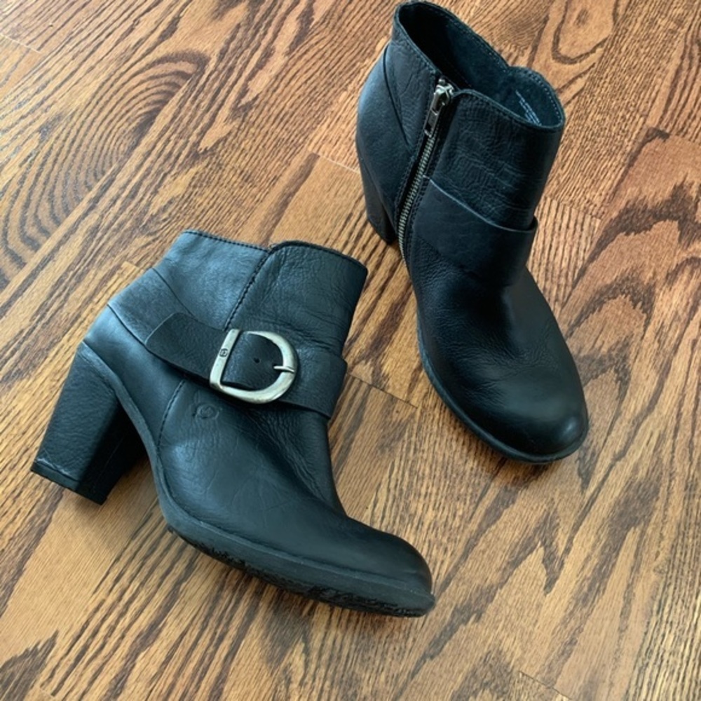 Born black leatherโ buckle side zip booties size 8